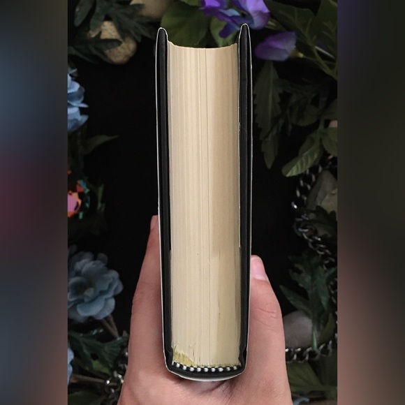 Empire of Night - Age of Legends book 2 - By Kelley Armstrong - Hardcover - Picture 7 of 16